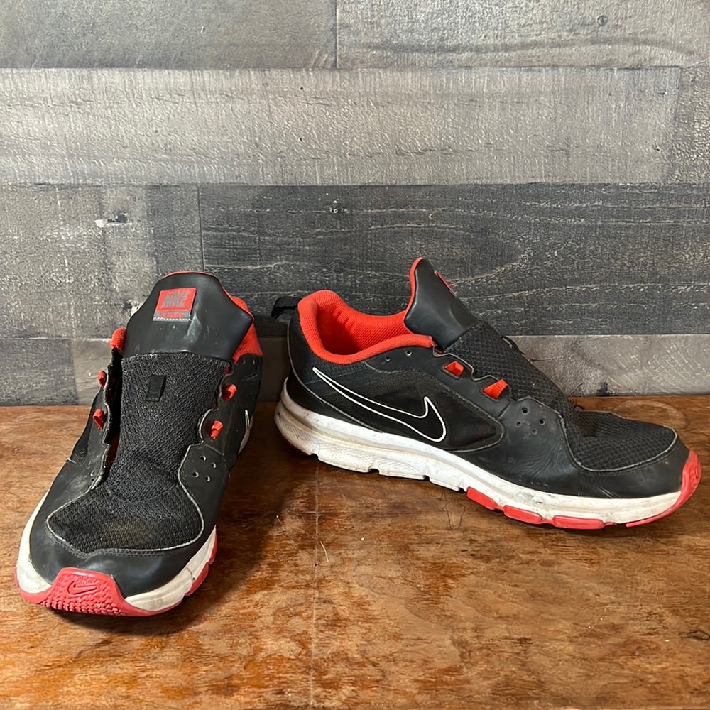 Black Red and White Nike Flex Sneakers